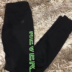 Women’s M leggings